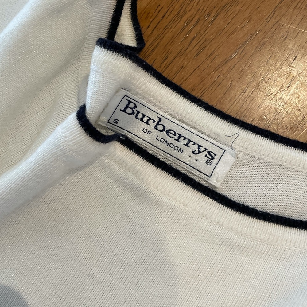 Burberry Sweater - Picture 4 of 4